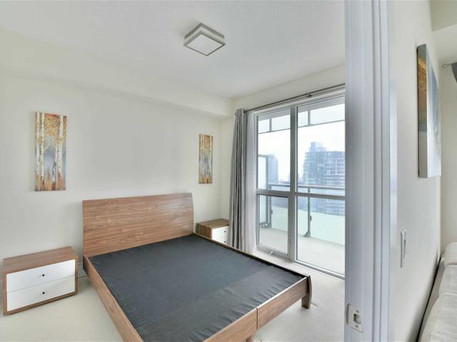 2601 - 300 Front St W