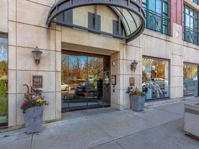 412 - 901 Queen St W