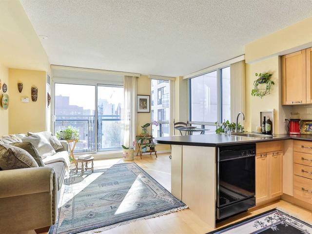 1012 - 75 Dalhousie St