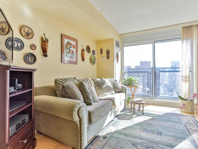 1012 - 75 Dalhousie St