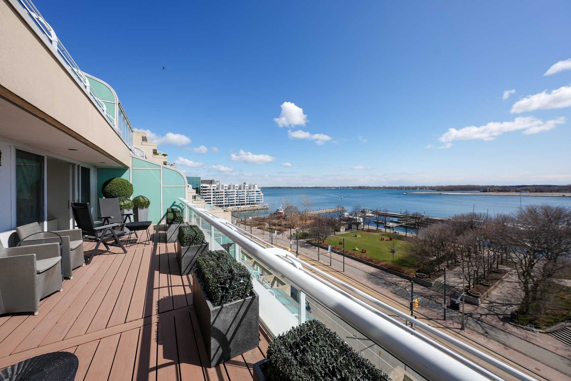 218 Queens Quay West, Unit 2305, Toronto YouTube