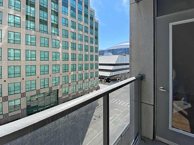 611 - 20 Blue Jays Way