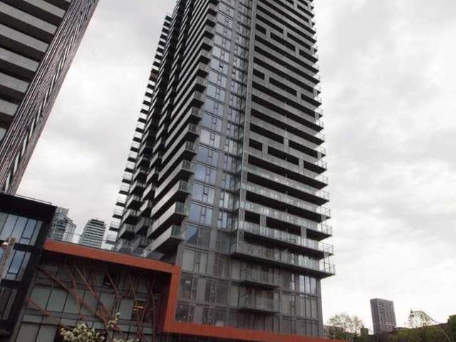 1004 - 50 Wellesley St E