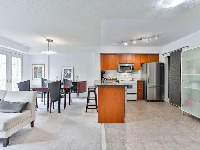 3 - 35 Massey St