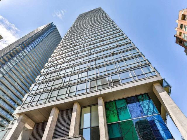 1009 - 37 Grosvenor St