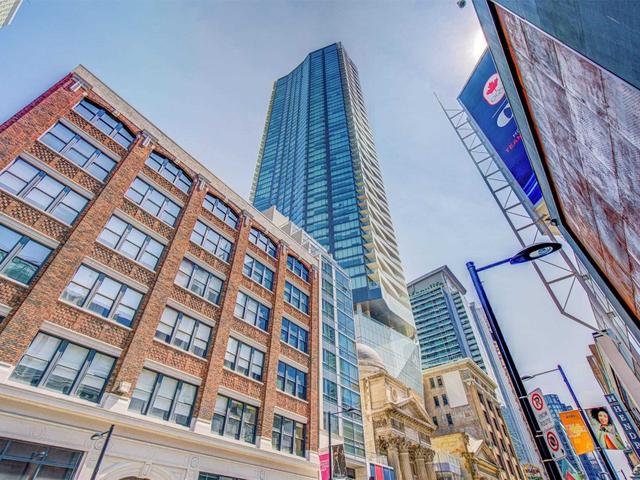 3605 - 197 Yonge St