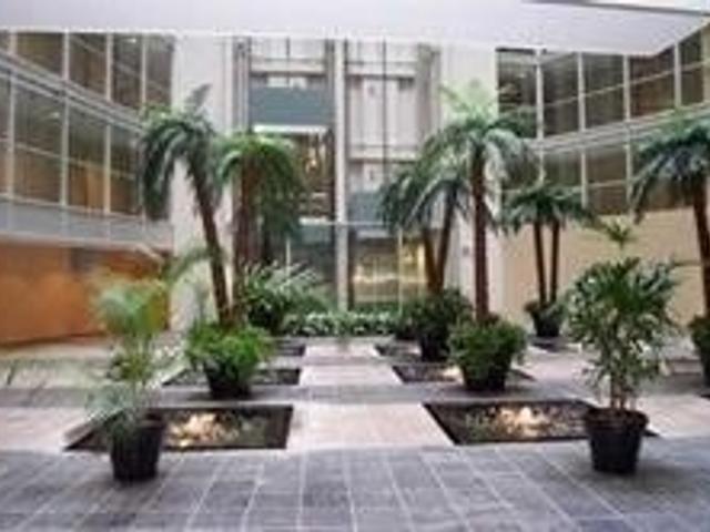 1723 - 650 Queens Quay W