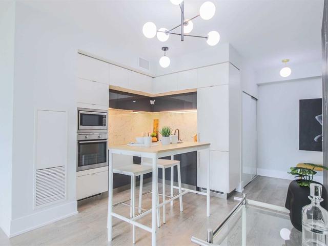 442 - 15 Merchants' Wharf