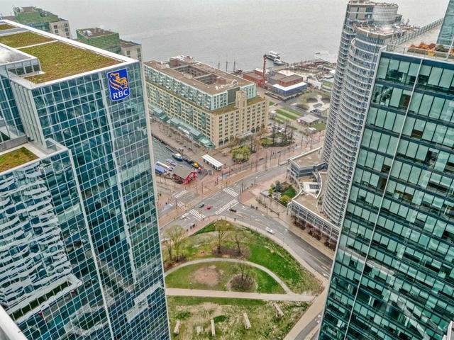 5201 - 88 Harbour St