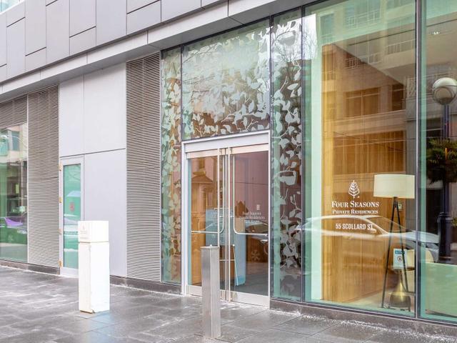 1601 - 55 Scollard St