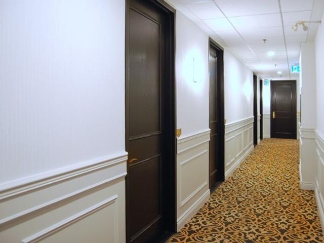 302 - 73 Richmond St W