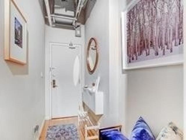 404 - 477 Richmond St W