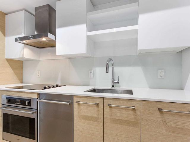 337 - 1030 King St W