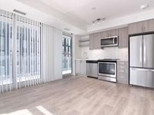 810 - 50 Wellesley St E