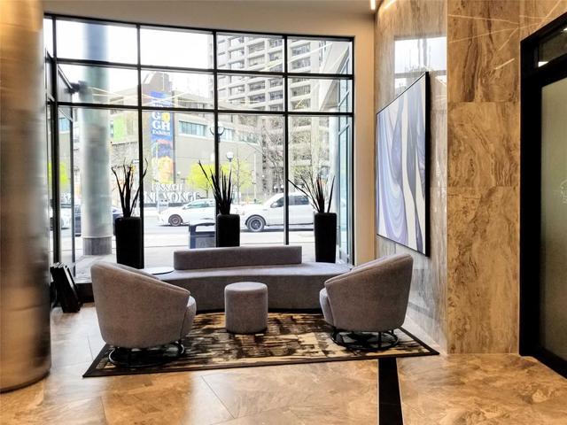 2510 - 12 Yonge St