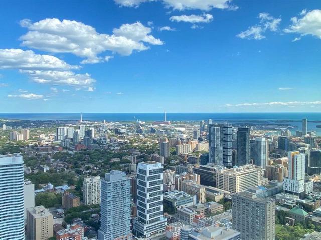 6411 - 7 Grenville St