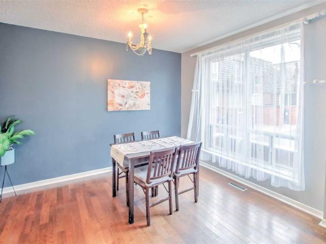 4 - 73 Upper Canada Dr