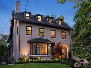 16 Whitney Ave