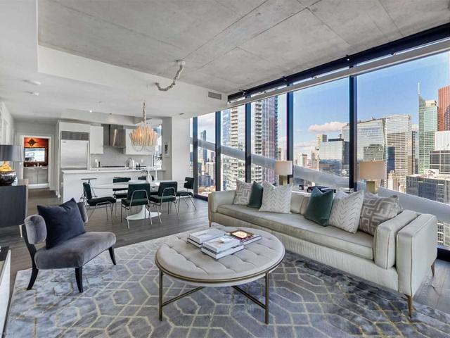 3603 - 224 King St W