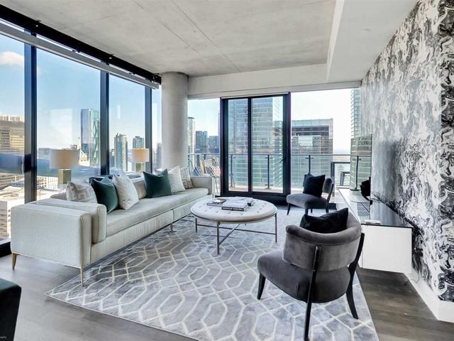 3603 - 224 King St W