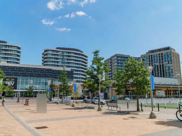 1002 - 75 The Donway West Way