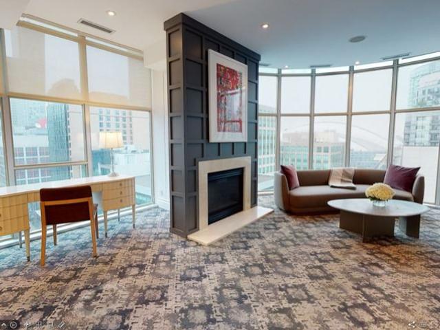 PH1512 - 36 Blue Jays Way