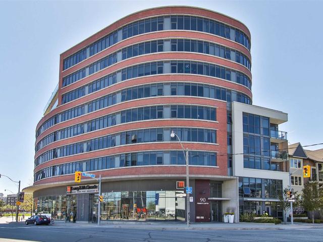 607 - 90 Trinity St