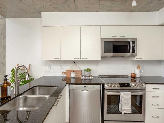 841 - 1029 King St W