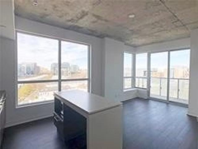 937 - 1030 King St W