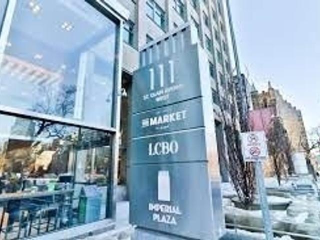 526 - 111 St Clair Ave W