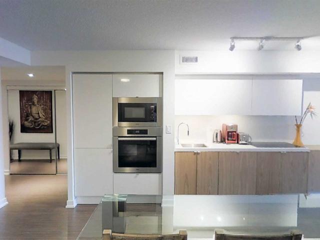 303 - 151 Dan Leckie Way