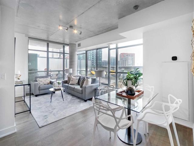 607 - 2 Gladstone Ave