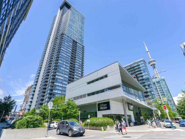 2909 - 25 Telegram Mews