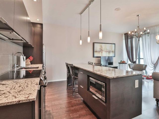 1301 - 8 Charlotte St