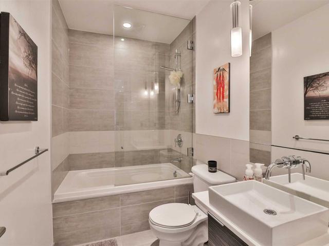 1301 - 8 Charlotte St