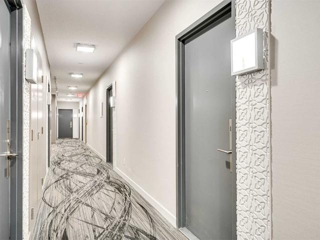 1107 - 1171 Queen St W