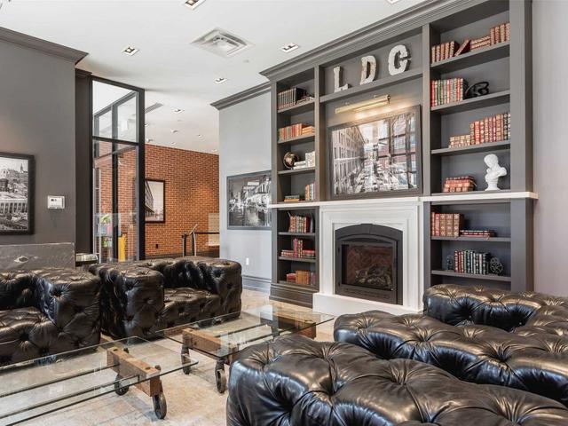 410 - 608 Richmond St W