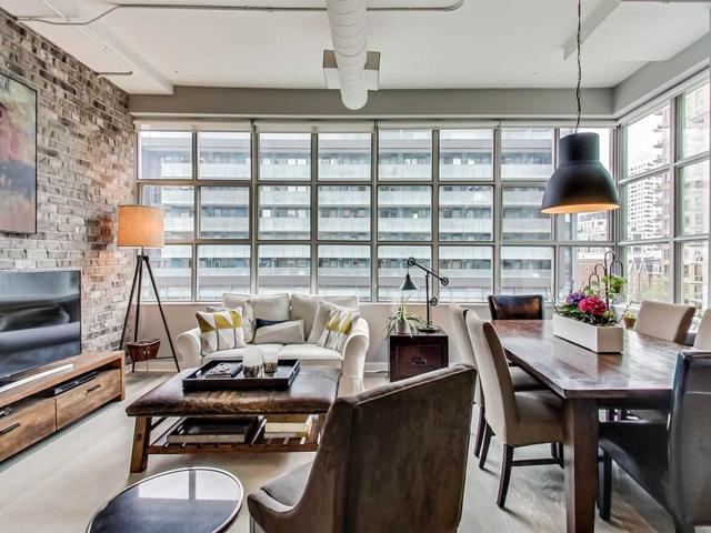 411 - 188 Eglinton Ave E