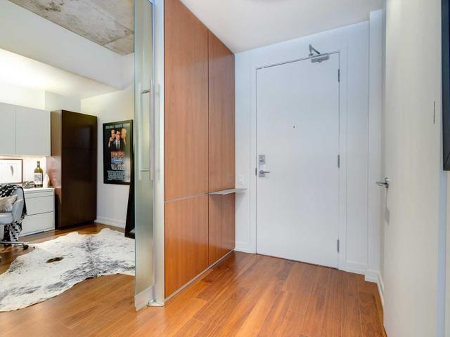 905 - 10 Morrison St