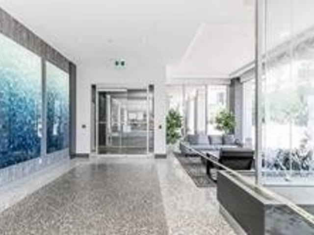 607 - 218 Queens Quay W