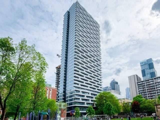 1717 - 411 Church St