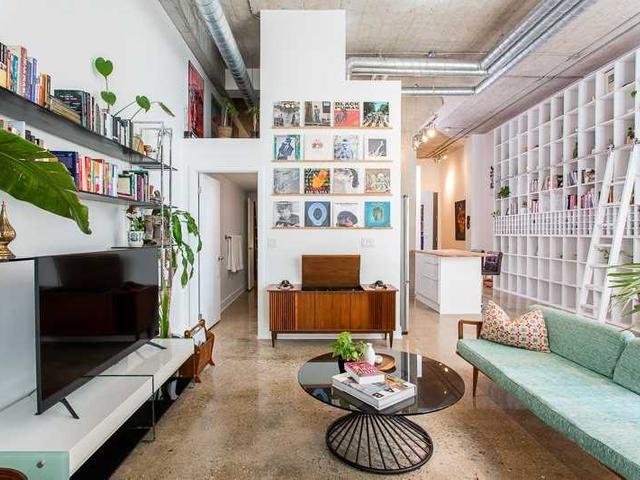 332 - 637 Lake Shore Blvd W