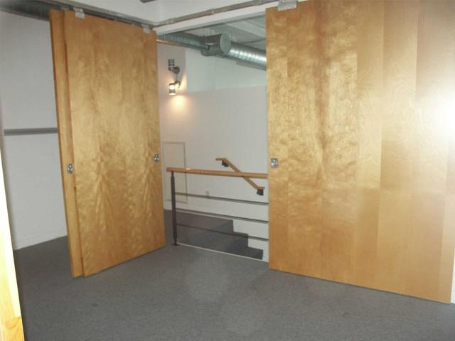 542 - 155 Dalhousie St