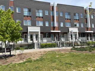 TH17 - 780 Sheppard Ave E