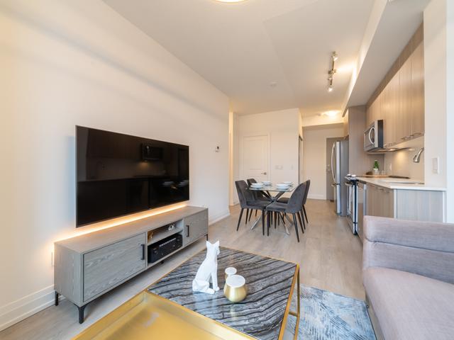 636 - 591 Sheppard Ave E