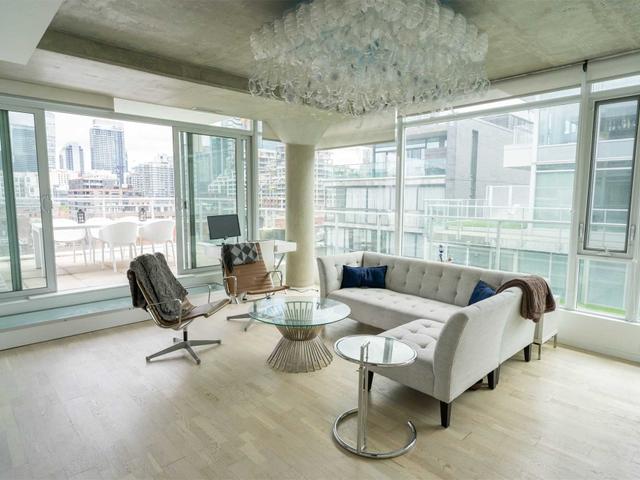 1005 - 75 Portland St