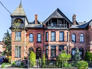 328 Wellesley St E