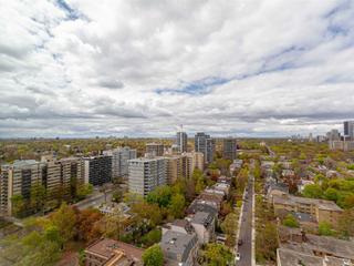1723 - 111 St Clair Ave W