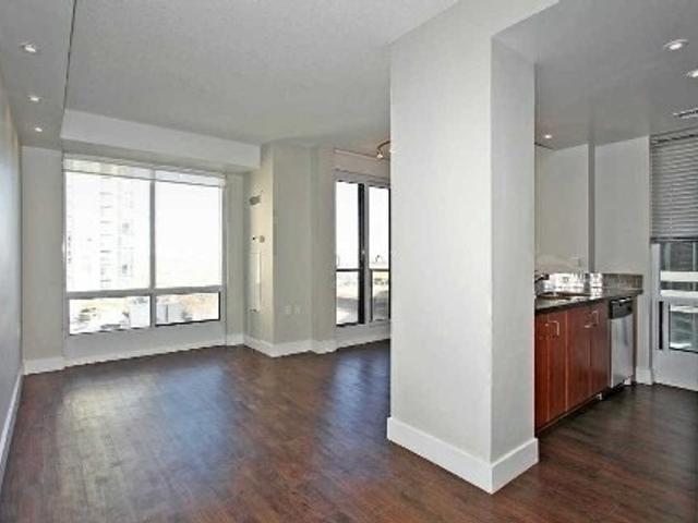 1605 - 85 Bloor St E