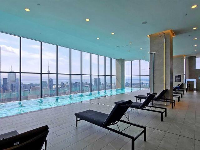 6308 - 7 Grenville St